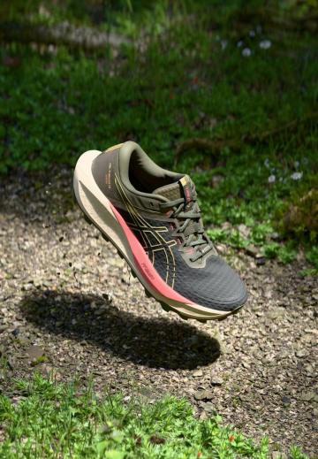 Беговые кроссовки