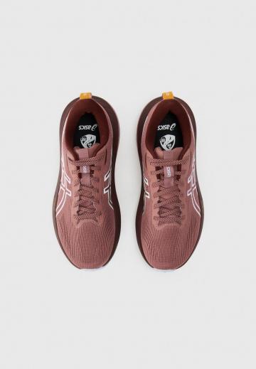 Беговые кроссовки