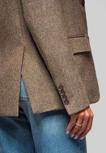 Блейзер с накладными карманами