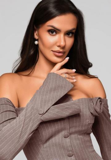 Платье футляр