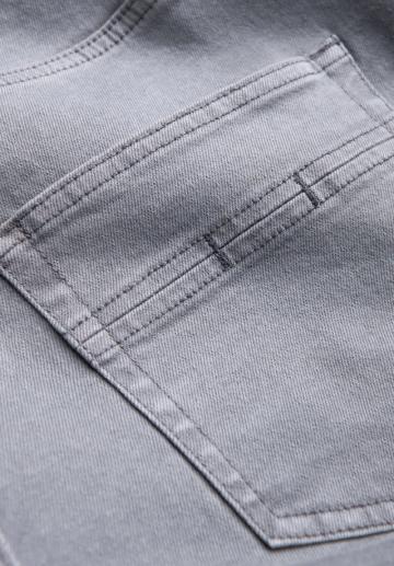 Узкие джинсы