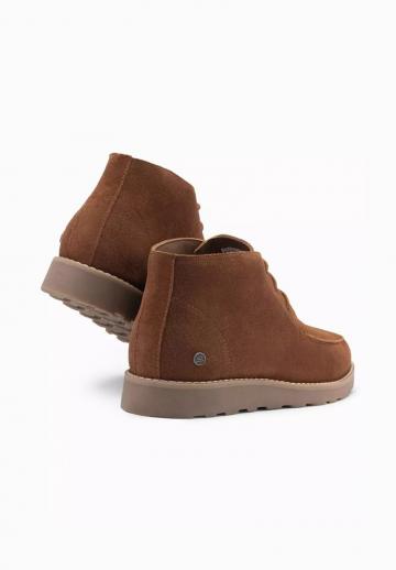 Ботинки на шнуровке