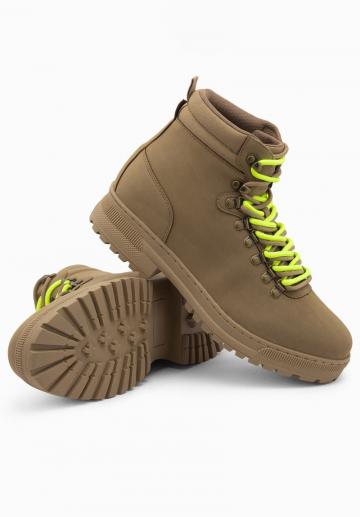 Походные ботинки
