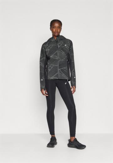 Спортивная куртка