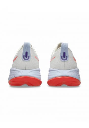 Беговые кроссовки