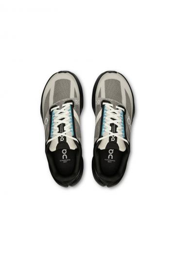 Беговые кроссовки