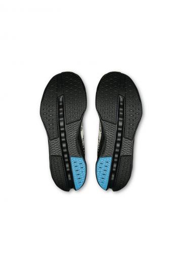 Беговые кроссовки