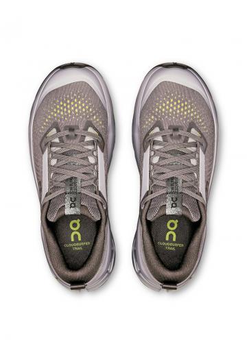 Беговые кроссовки