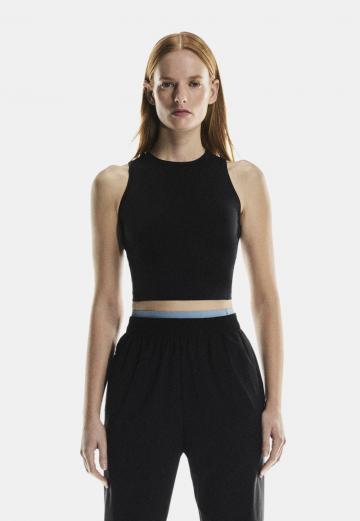 Спортивный топ