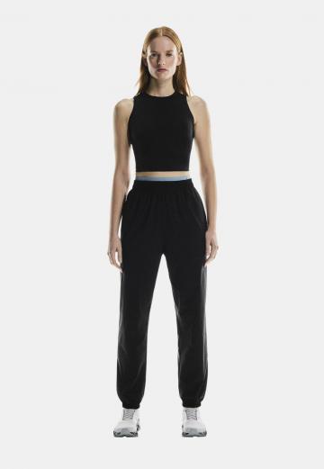 Спортивный топ