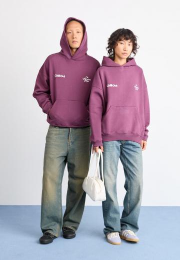 Пуловер с капюшоном