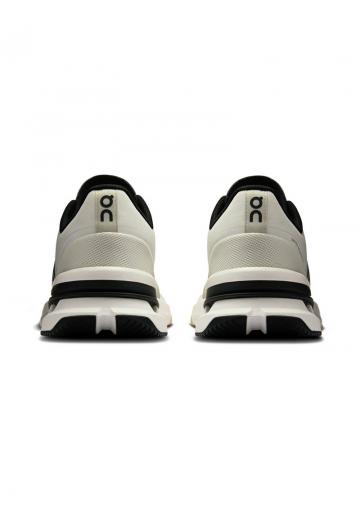 Тренировочные кроссовки