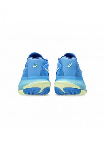 Теннисные кроссовки