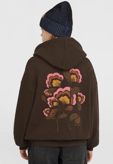 Спортивная толстовка