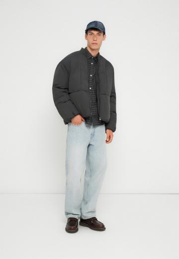 Куртка бомбер