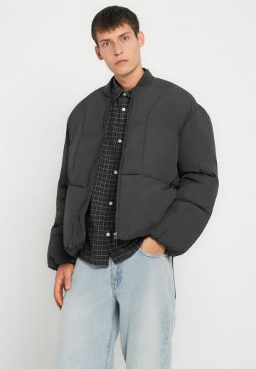 Куртка бомбер