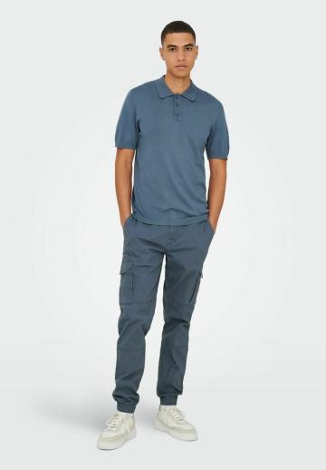 Брюки с накладными карманами