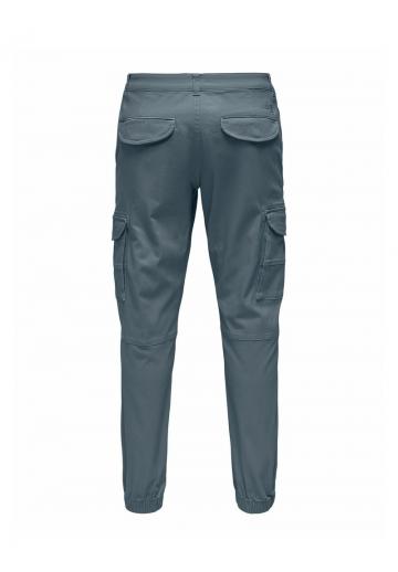 Брюки с накладными карманами