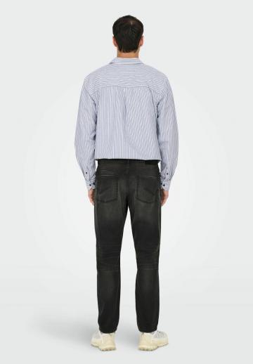 Узкие джинсы