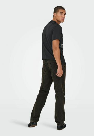 Прямые джинсы