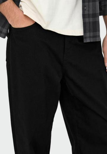 Прямые джинсы