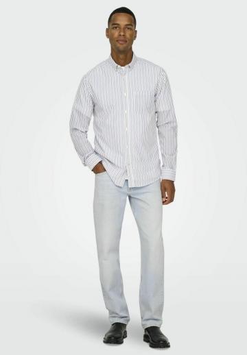 Прямые джинсы