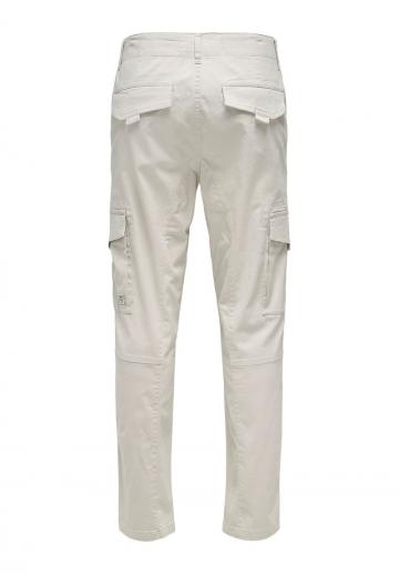 Брюки с накладными карманами