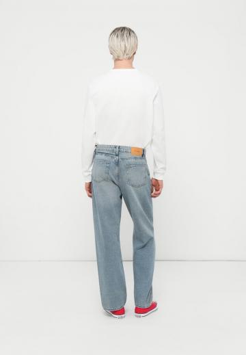 Свободные джинсы