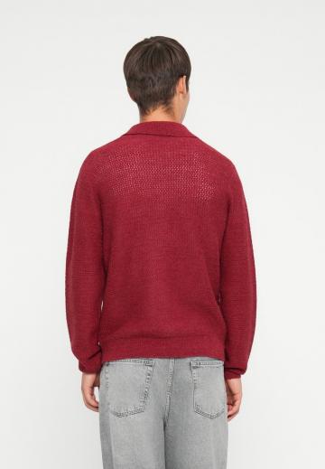 Вязаная кофта