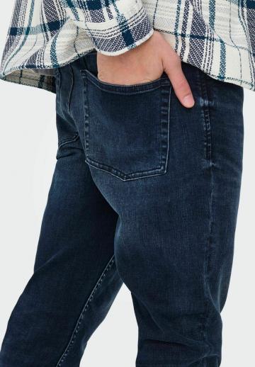Узкие джинсы