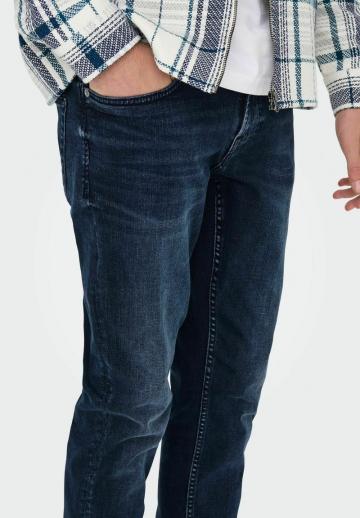 Узкие джинсы