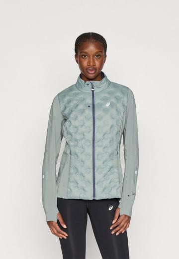 Спортивная куртка