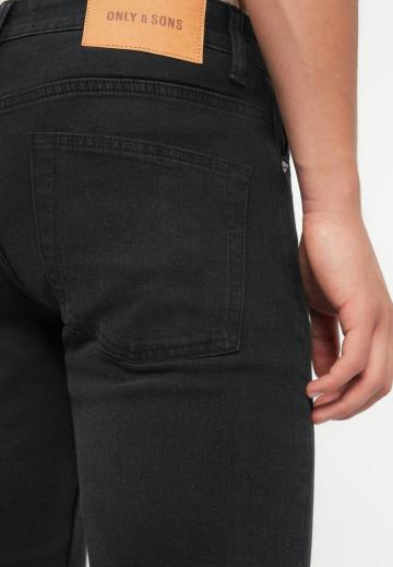 Узкие джинсы