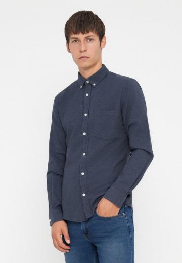 Узкие джинсы