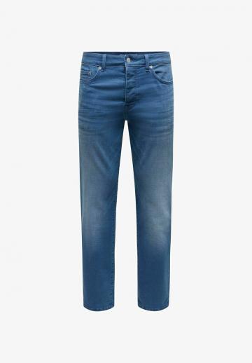 Прямые джинсы