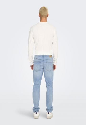 Прямые джинсы