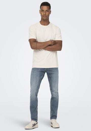 Узкие джинсы