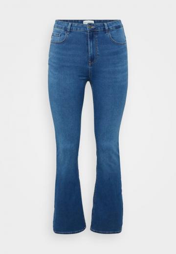 Клешеные джинсы