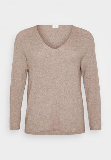 Длинный пуловер