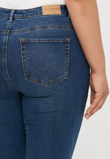 Клешеные джинсы