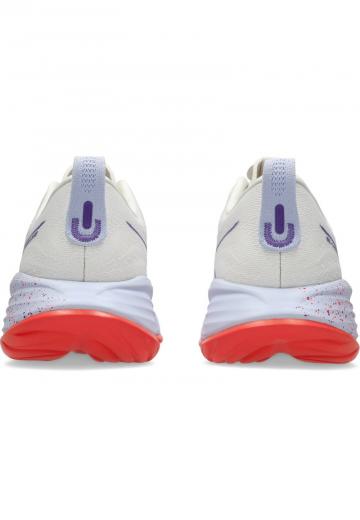 Беговые кроссовки