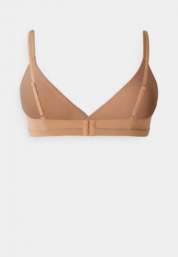 Бюстгальтер без косточек