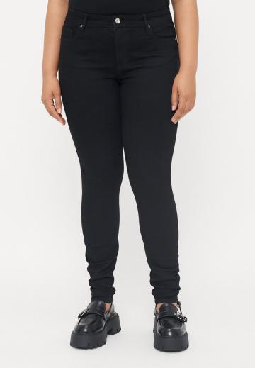 Узкие джинсы