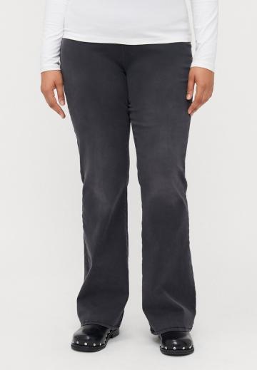 Клешеные джинсы