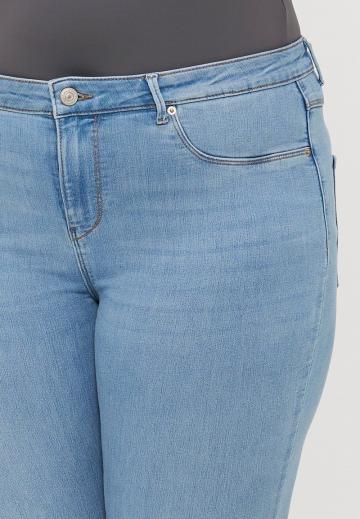 Узкие джинсы