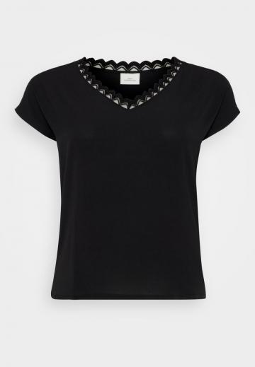 Джинсовая блузка