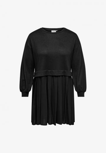 Вязаное платье