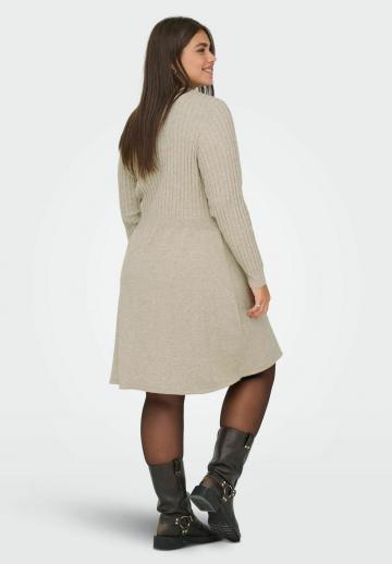 Вязаное платье