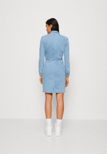 Джинсовое платье