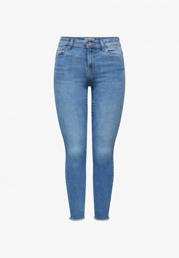 Короткие джинсы